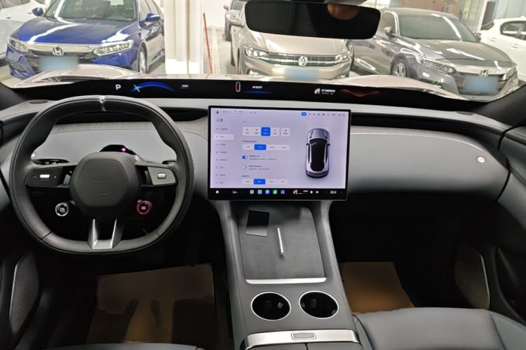 Used Xiaomi Auto YU7 2025 Ultra-Long Range Rear-Wheel Drive Version Center Console