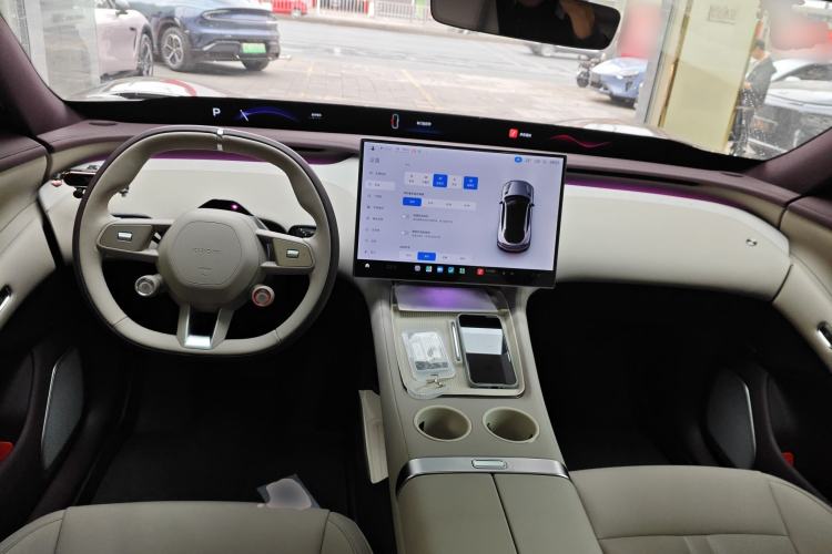 Used Xiaomi Auto YU7 2025 Ultra-Long Range All-Wheel Drive Pro Version Center Console