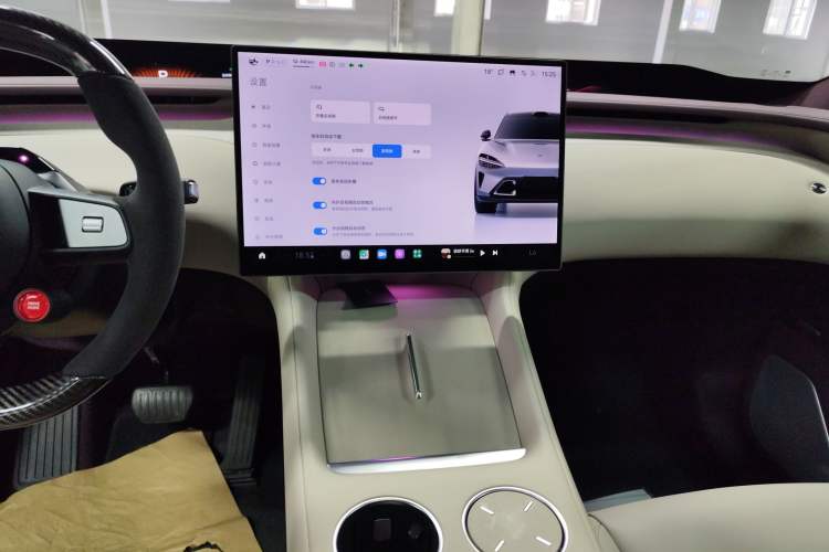 Used Xiaomi Auto YU7 2025 Ultra-Long Range High-Performance All-Wheel-Drive Max Edition Audio And AC Panel