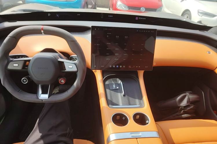 Used Xiaomi Auto YU7 2025 Ultra-Long Range All-Wheel Drive Pro Version Center Console