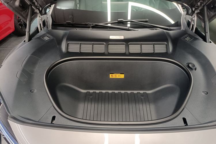 Used Xiaomi Auto YU7 2025 Ultra-Long Range Rear-Wheel Drive Version Engine Bay