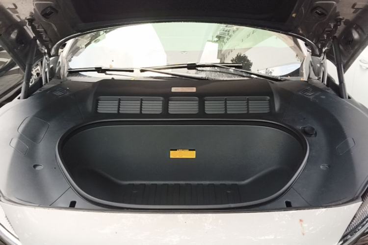 Used Xiaomi Auto YU7 2025 Ultra-Long Range High-Performance All-Wheel-Drive Max Edition Engine Bay