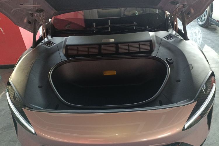 Used Xiaomi Auto YU7 2025 Ultra-Long Range All-Wheel Drive Pro Version Engine Bay