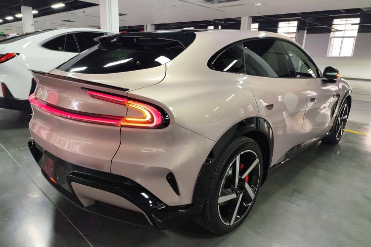 Used Xiaomi Auto YU7 2025 Ultra-Long Range High-Performance All-Wheel-Drive Max Edition Exterior 5