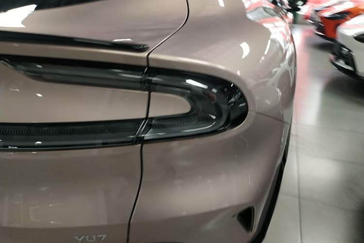 Used Xiaomi Auto YU7 2025 Ultra-Long Range Rear-Wheel Drive Version Exterior 6
