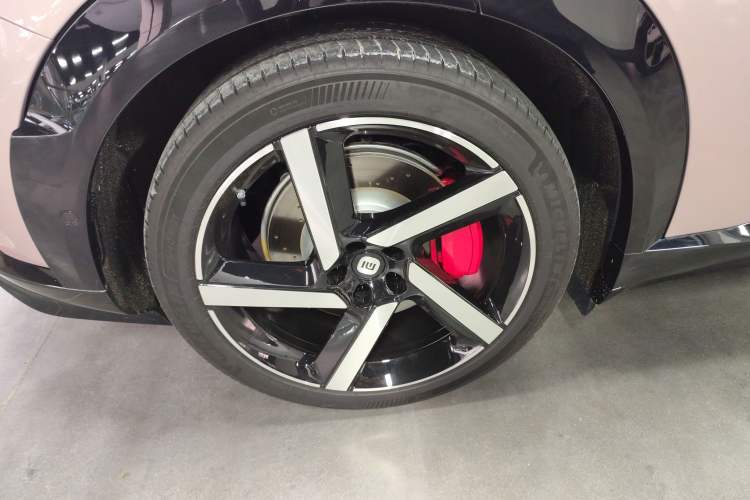 Used Xiaomi Auto YU7 2025 Ultra-Long Range High-Performance All-Wheel-Drive Max Edition Exterior 8
