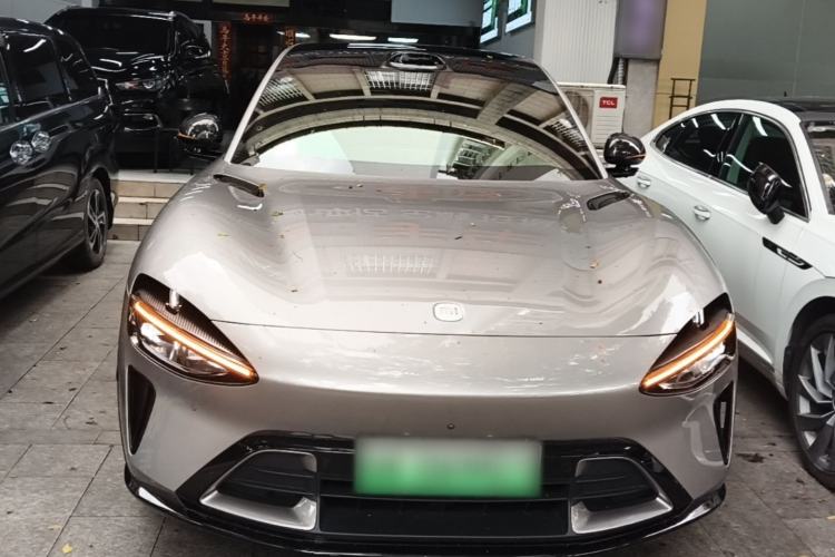 Used Xiaomi Auto YU7 2025 Ultra-Long Range High-Performance All-Wheel-Drive Max Edition Front