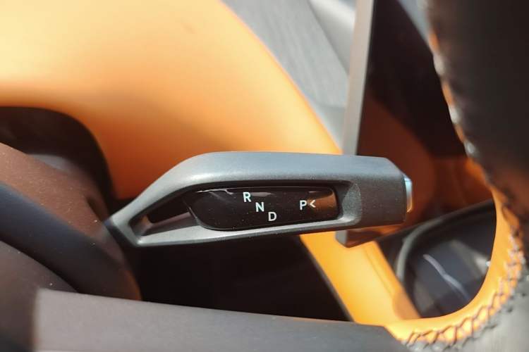 Used Xiaomi Auto YU7 2025 Ultra-Long Range All-Wheel Drive Pro Version Gear Lever