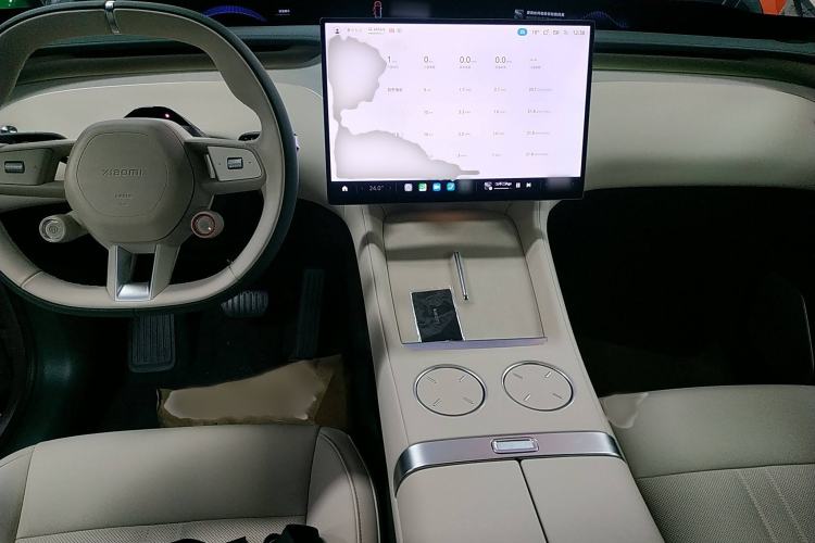 Used Xiaomi Auto YU7 2025 Ultra-Long Range Rear-Wheel Drive Version Interior 2