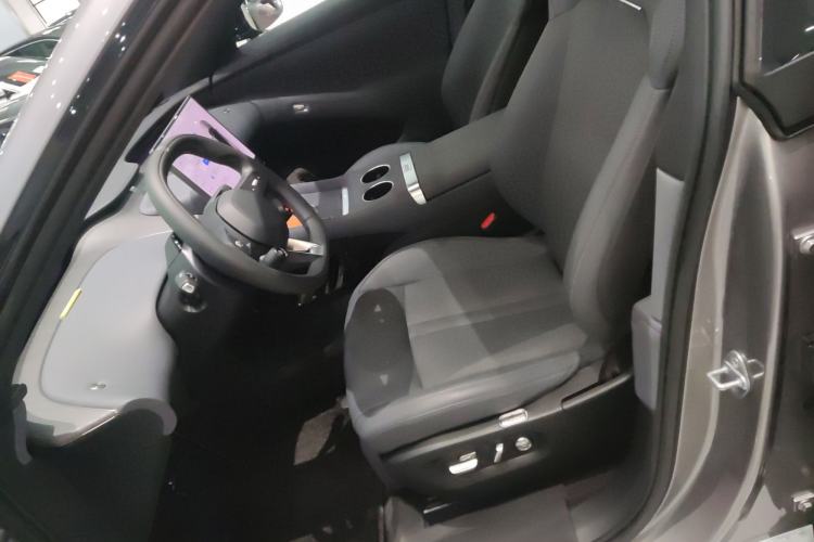 Used Xiaomi Auto YU7 2025 Ultra-Long Range Rear-Wheel Drive Version Left Front Seat