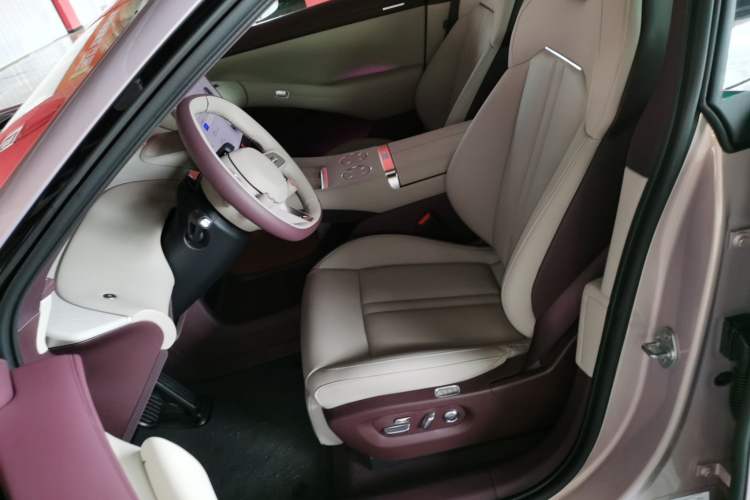Used Xiaomi Auto YU7 2025 Ultra-Long Range Rear-Wheel Drive Version Left Front Seat
