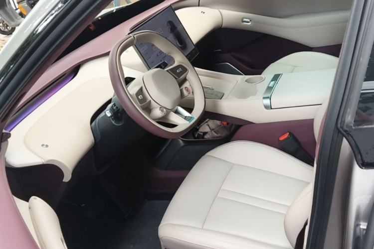 Used Xiaomi Auto YU7 2025 Ultra-Long Range High-Performance All-Wheel-Drive Max Edition Left Front Seat