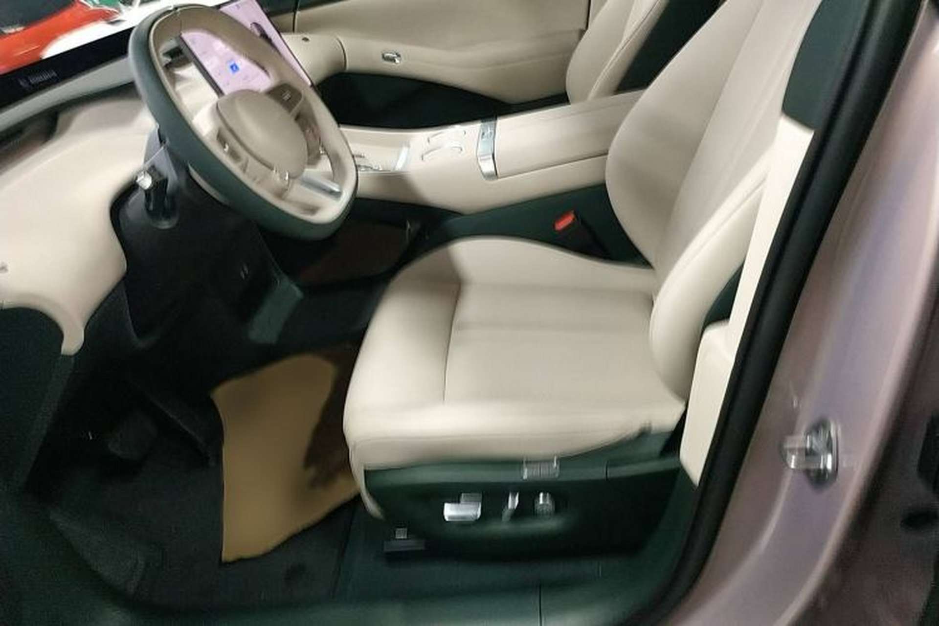Used Xiaomi Auto YU7 2025 Ultra-Long Range Rear-Wheel Drive Version Left Front Seat