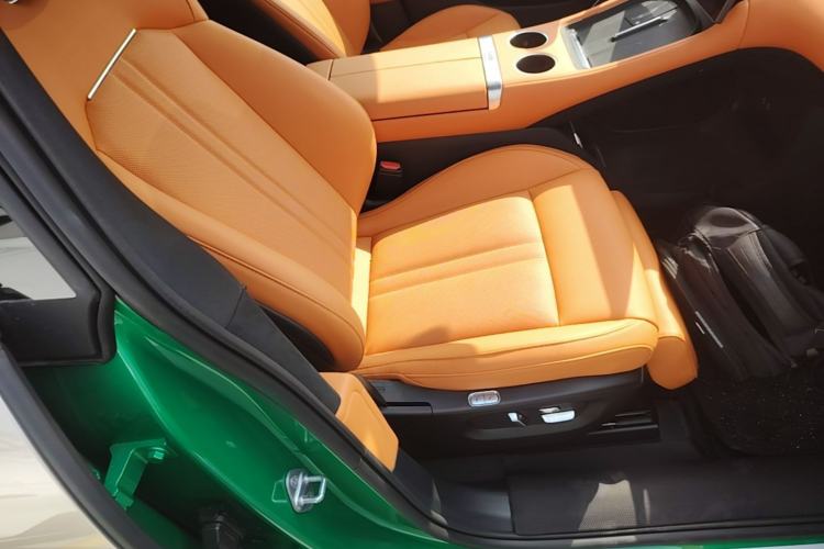 Used Xiaomi Auto YU7 2025 Ultra-Long Range All-Wheel Drive Pro Version Right Front Seat