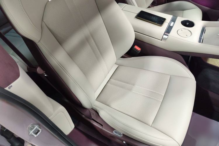 Used Xiaomi Auto YU7 2025 Ultra-Long Range High-Performance All-Wheel-Drive Max Edition Right Front Seat
