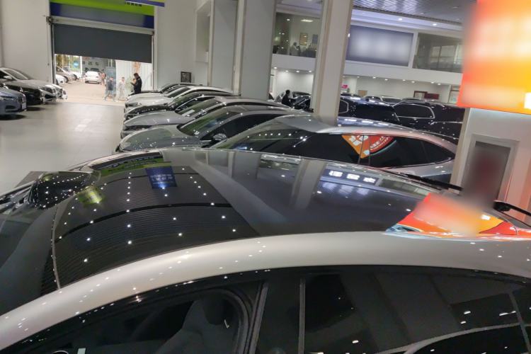 Used Xiaomi Auto YU7 2025 Ultra-Long Range Rear-Wheel Drive Version Roof