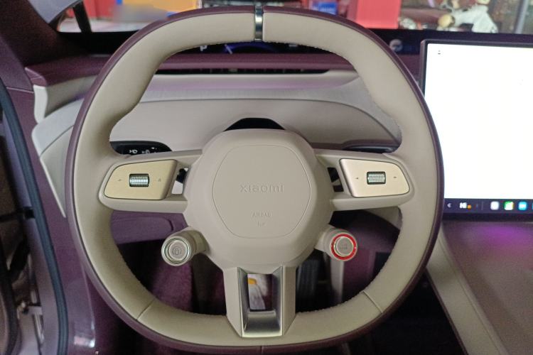 Used Xiaomi Auto YU7 2025 Ultra-Long Range All-Wheel Drive Pro Version Steering Wheel