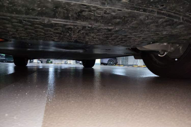 Used Xiaomi Auto YU7 2025 Ultra-Long Range All-Wheel Drive Pro Version Chassis Front