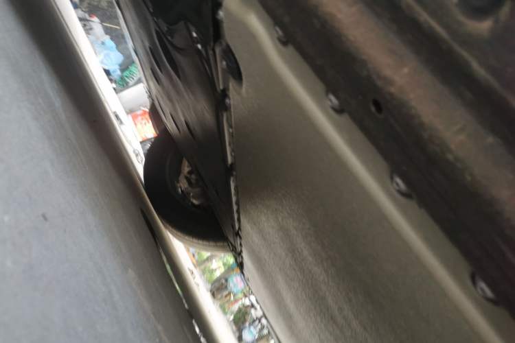 Used Xiaomi Auto YU7 2025 Ultra-Long Range Rear-Wheel Drive Version Chassis Front Left