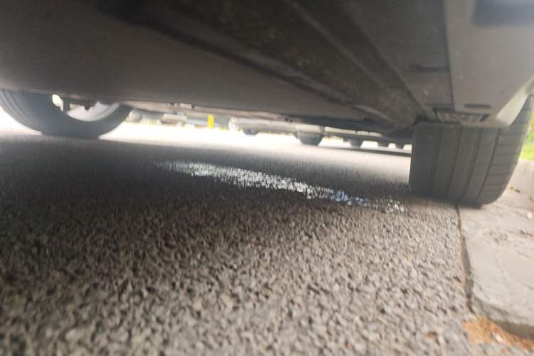 Used Xiaomi Auto YU7 2025 Ultra-Long Range High-Performance All-Wheel-Drive Max Edition Chassis Front Right