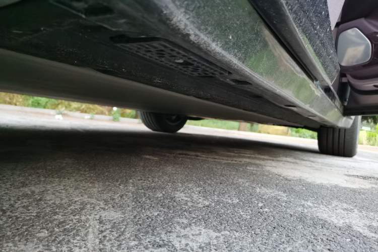 Used Xiaomi Auto YU7 2025 Ultra-Long Range Rear-Wheel Drive Version Chassis Rear Right