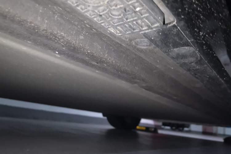 Used Xiaomi Auto YU7 2025 Ultra-Long Range High-Performance All-Wheel-Drive Max Edition Chassis Rear Left
