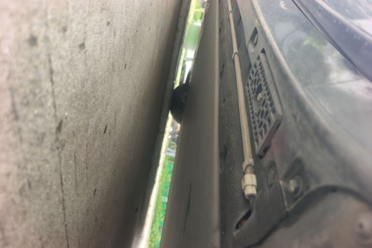 Used Xiaomi Auto YU7 2025 Ultra-Long Range High-Performance All-Wheel-Drive Max Edition Chassis Rear Left