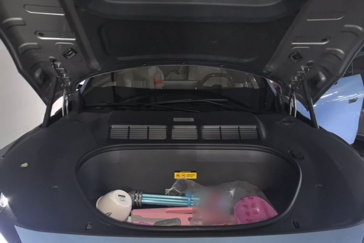 Used Xiaomi Auto YU7 2025 Ultra-Long Range High-Performance All-Wheel-Drive Max Edition Engine Bay