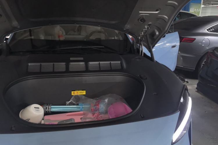 Used Xiaomi Auto YU7 2025 Ultra-Long Range High-Performance All-Wheel-Drive Max Edition Engine Bay Left