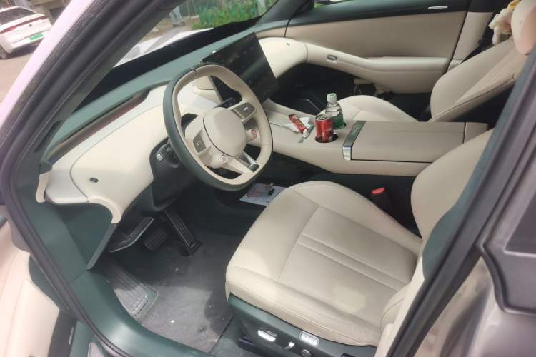 Used Xiaomi Auto YU7 2025 Ultra-Long Range High-Performance All-Wheel-Drive Max Edition Left Front Seat