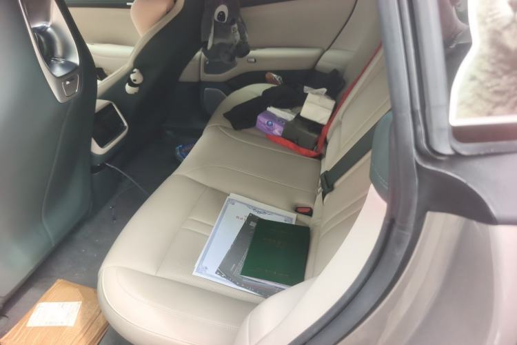 Used Xiaomi Auto YU7 2025 Ultra-Long Range High-Performance All-Wheel-Drive Max Edition Left Rear Seat