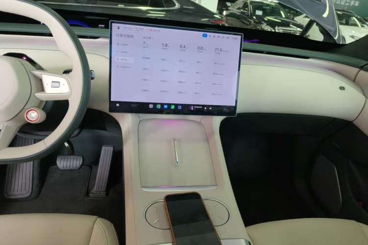 Used Xiaomi Auto YU7 2025 Ultra-Long Range High-Performance All-Wheel-Drive Max Edition Audio And AC Panel