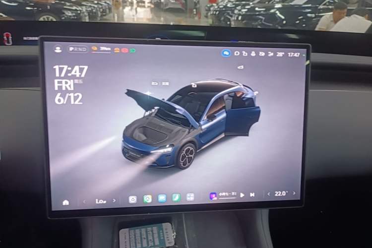 Used Xiaomi Auto YU7 2025 Ultra-Long Range Rear-Wheel Drive Version Audio And AC Panel