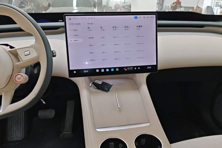 Used Xiaomi Auto YU7 2025 Ultra-Long Range High-Performance All-Wheel-Drive Max Edition Audio And AC Panel