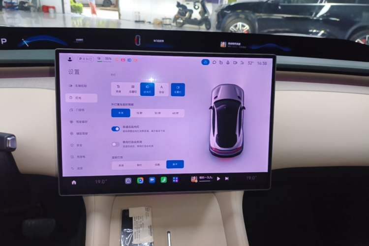Used Xiaomi Auto YU7 2025 Ultra-Long Range Rear-Wheel Drive Version Audio And AC Panel