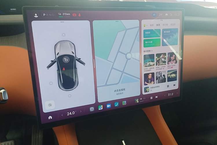 Used Xiaomi Auto YU7 2025 Ultra-Long Range High-Performance All-Wheel-Drive Max Edition Audio And AC Panel