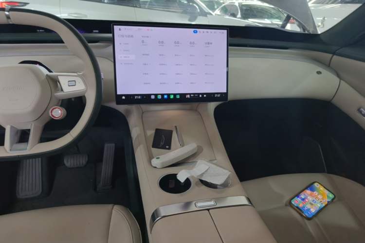 Used Xiaomi Auto YU7 2025 Ultra-Long Range High-Performance All-Wheel-Drive Max Edition Audio And AC Panel