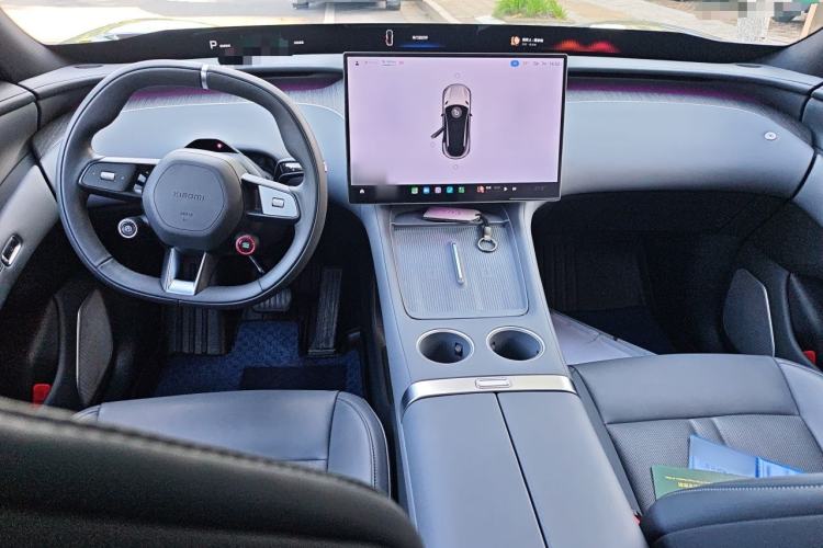 Used Xiaomi Auto YU7 2025 Ultra-Long Range Rear-Wheel Drive Version Center Console