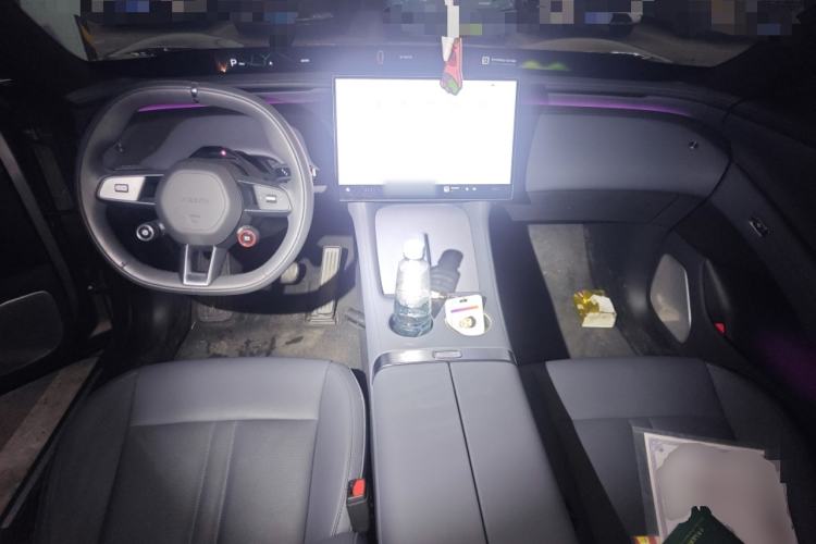 Used Xiaomi Auto YU7 2025 Ultra-Long Range All-Wheel Drive Pro Version Center Console