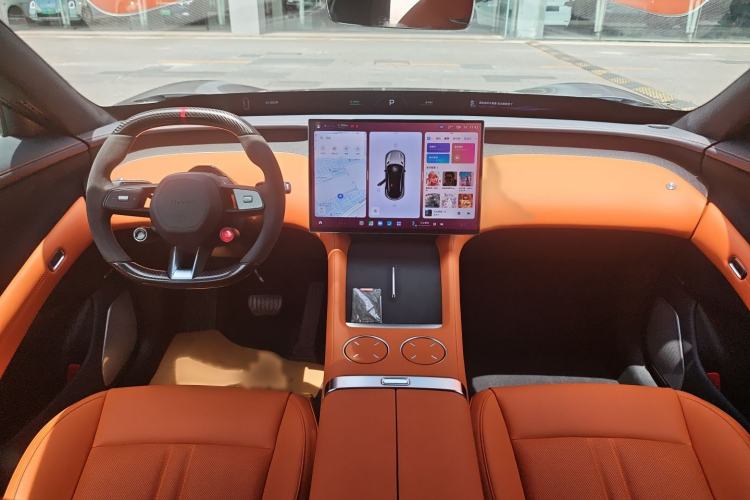 Used Xiaomi Auto YU7 2025 Ultra-Long Range High-Performance All-Wheel-Drive Max Edition Center Console