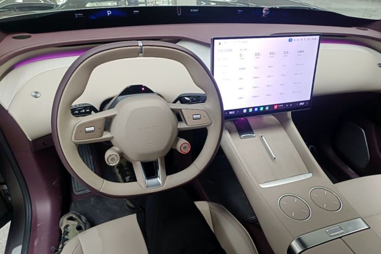 Used Xiaomi Auto YU7 2025 Ultra-Long Range Rear-Wheel Drive Version Center Console