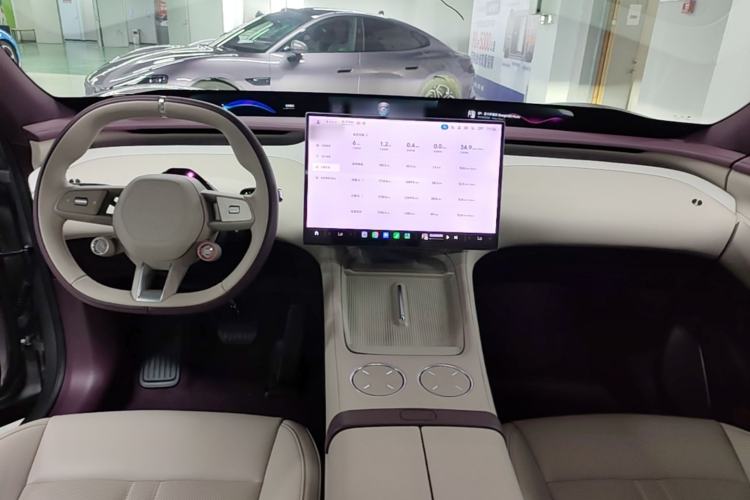 Used Xiaomi Auto YU7 2025 Ultra-Long Range Rear-Wheel Drive Version Center Console