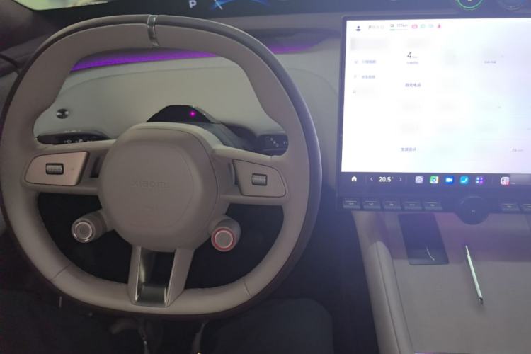 Used Xiaomi Auto YU7 2025 Ultra-Long Range Rear-Wheel Drive Version Center Console
