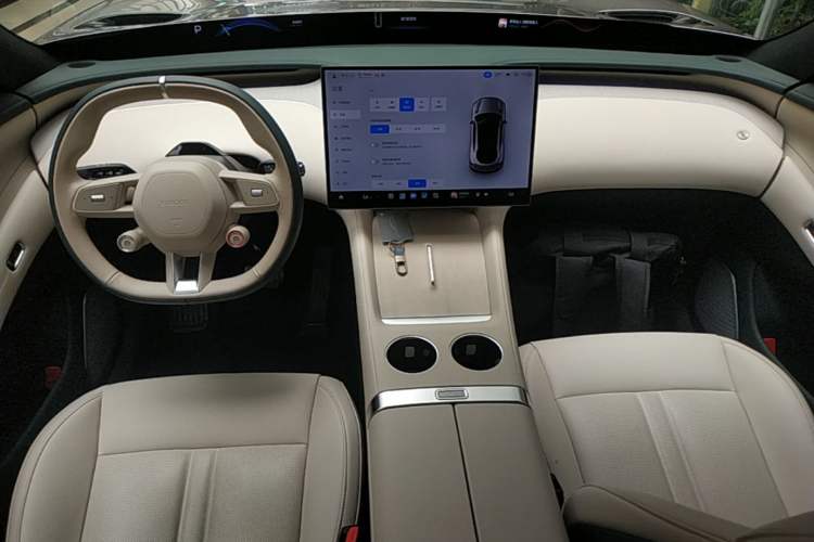 Used Xiaomi Auto YU7 2025 Ultra-Long Range Rear-Wheel Drive Version Center Console