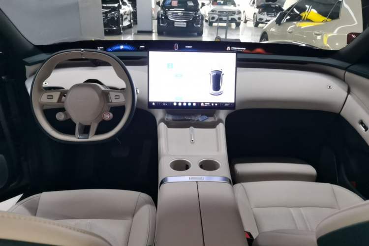 Used Xiaomi Auto YU7 2025 Ultra-Long Range Rear-Wheel Drive Version Center Console