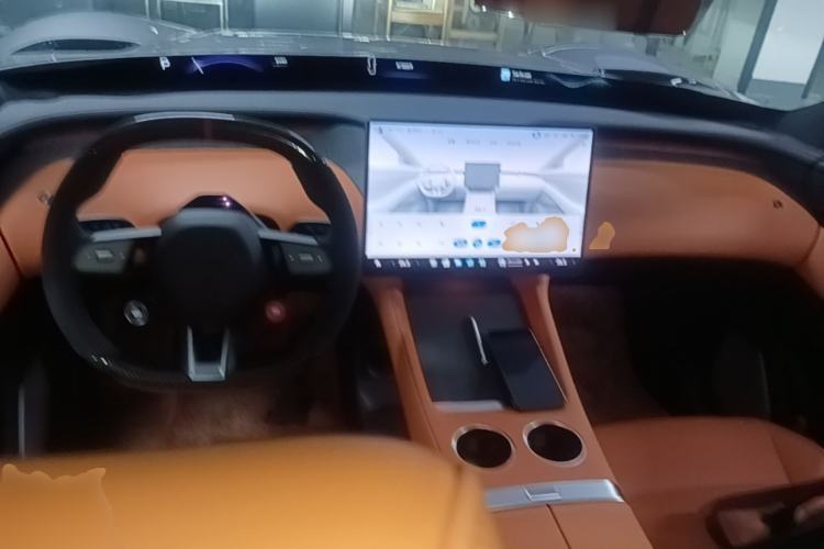 Used Xiaomi Auto YU7 2025 Ultra-Long Range High-Performance All-Wheel-Drive Max Edition Center Console