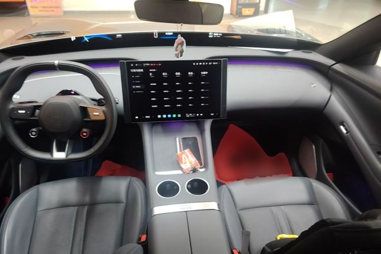 Used Xiaomi Auto YU7 2025 Ultra-Long Range Rear-Wheel Drive Version Center Console