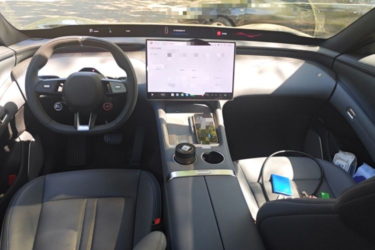 Used Xiaomi Auto YU7 2025 Ultra-Long Range All-Wheel Drive Pro Version Center Console