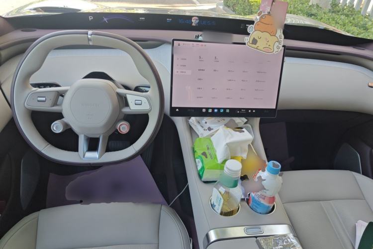 Used Xiaomi Auto YU7 2025 Ultra-Long Range All-Wheel Drive Pro Version Center Console