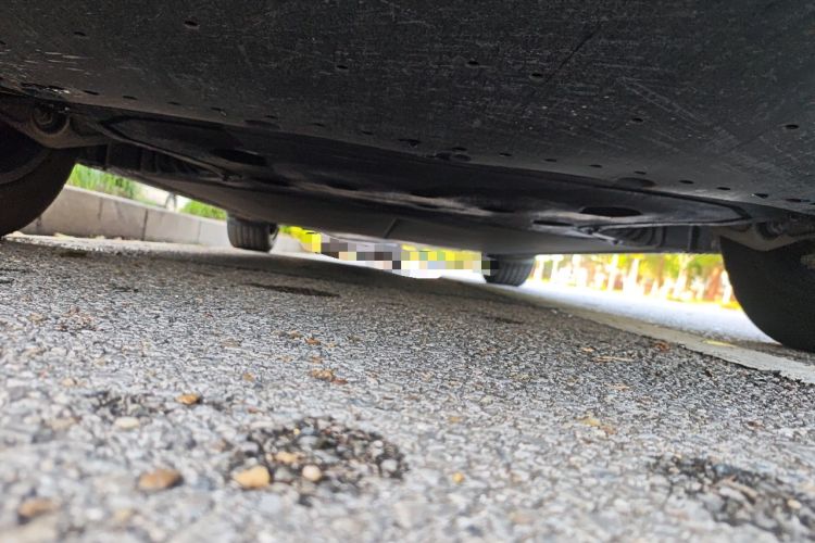 Used Xiaomi Auto YU7 2025 Ultra-Long Range Rear-Wheel Drive Version Chassis Front